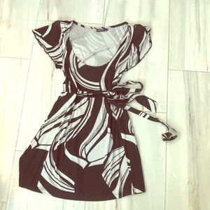 Xs black and white long top or dress